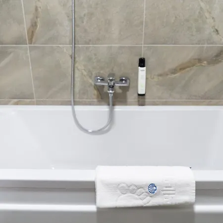 Sunshine Place Aparthotel Pool & Spa Mamaia Nord Navodari Room photo