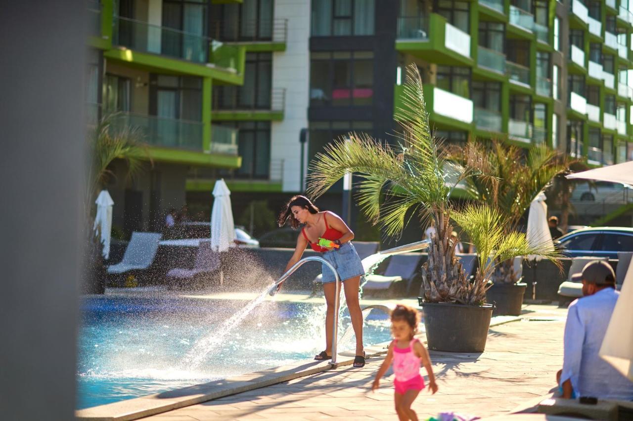Sunshine Place Pool & Mamaia Nord