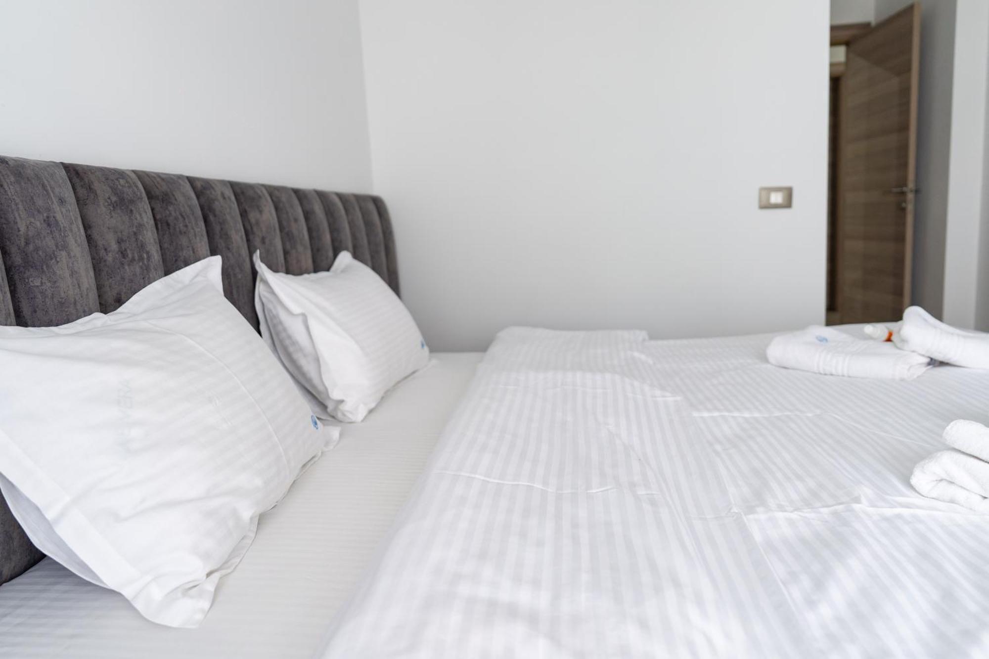 Sunshine Place Alezzi Apartament Năvodari
